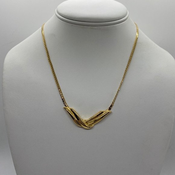 Vintage Trifari 16" Golden Snake Chain Necklace - Picture 4 of 9